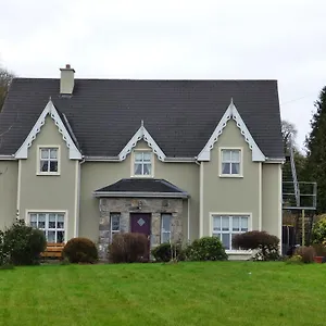 לינה וארוחת בוקר Park House בנראטי