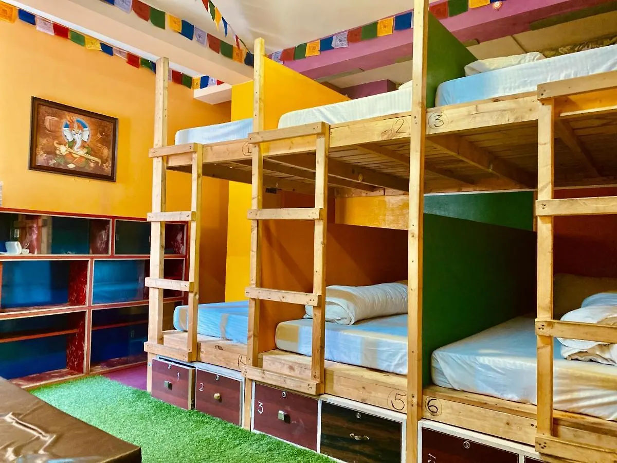 Yog Hostel- Rooftop Yoga & Backpacker Social Stay In Thamel, Kathamndu Katmandú Hostal