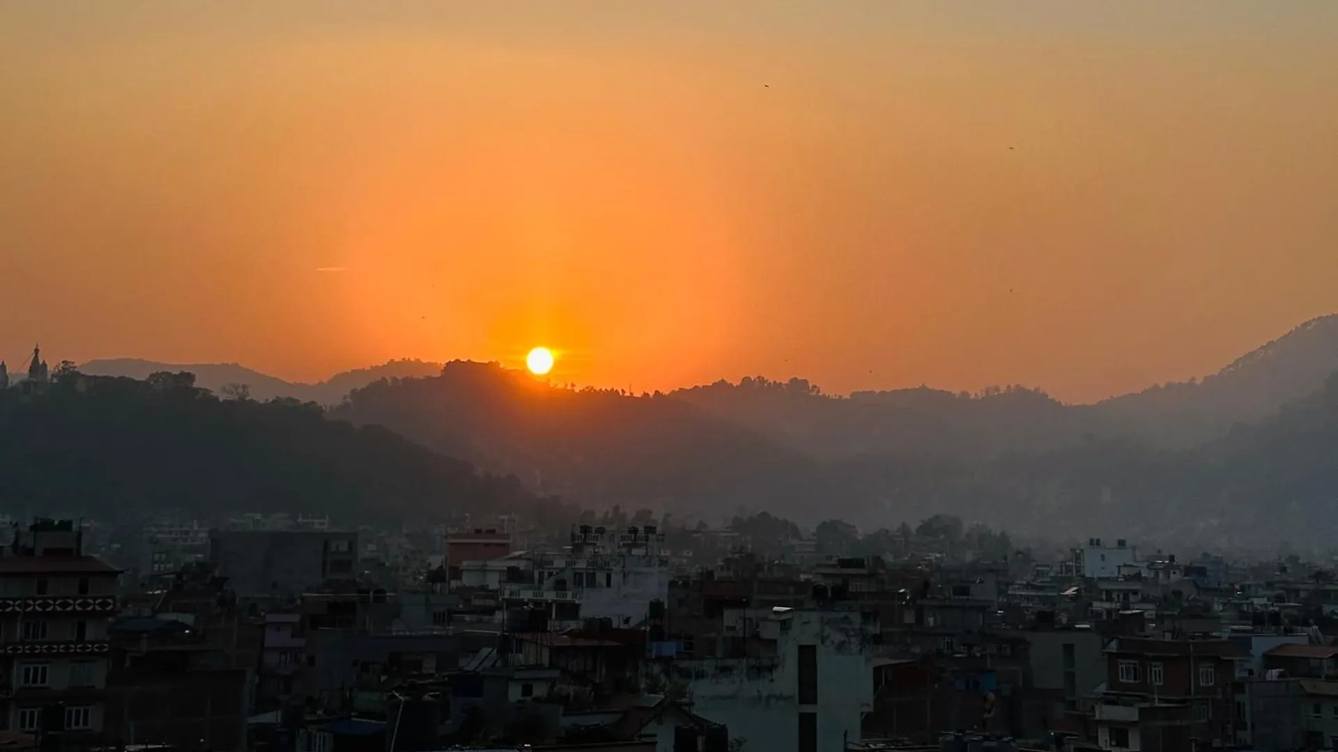 Yog Hostel- Rooftop Yoga & Backpacker Social Stay In Thamel, Kathamndu Katmandú Nepal